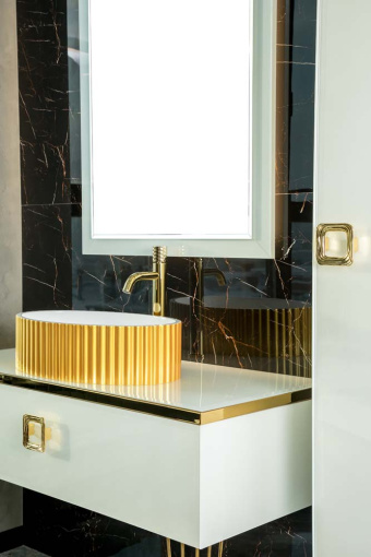 567-W Зеркало Dolce Жемчужный белый 105x70см